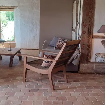 Le Des Acacias Holiday home *